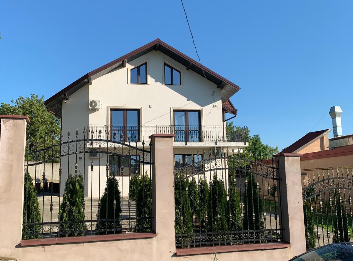 Apartament Micsunelelor Cu Parcare Privata Iasi Buitenkant foto
